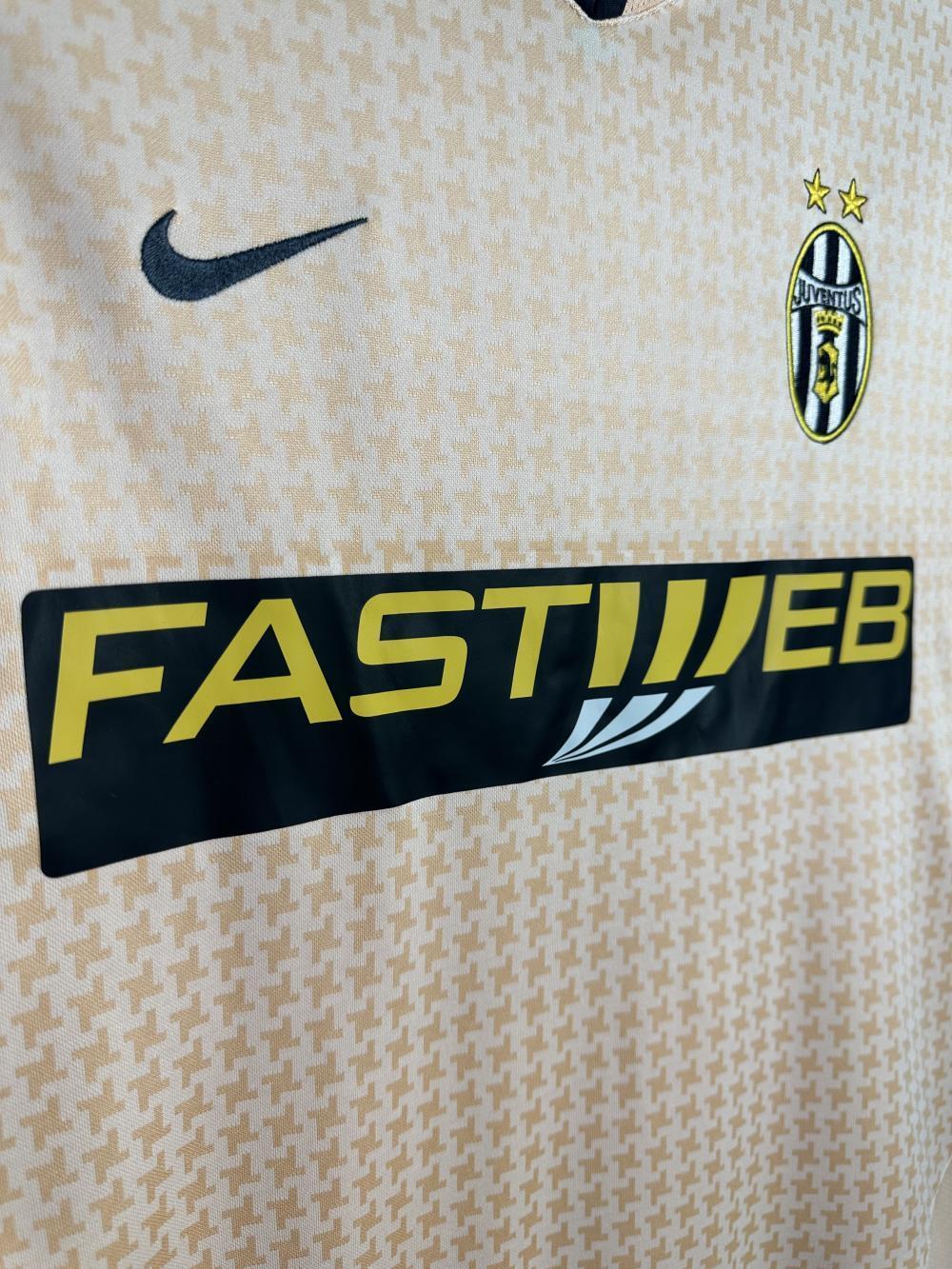 Man's Retro Jersey Juventus Team Away - 2003/04
