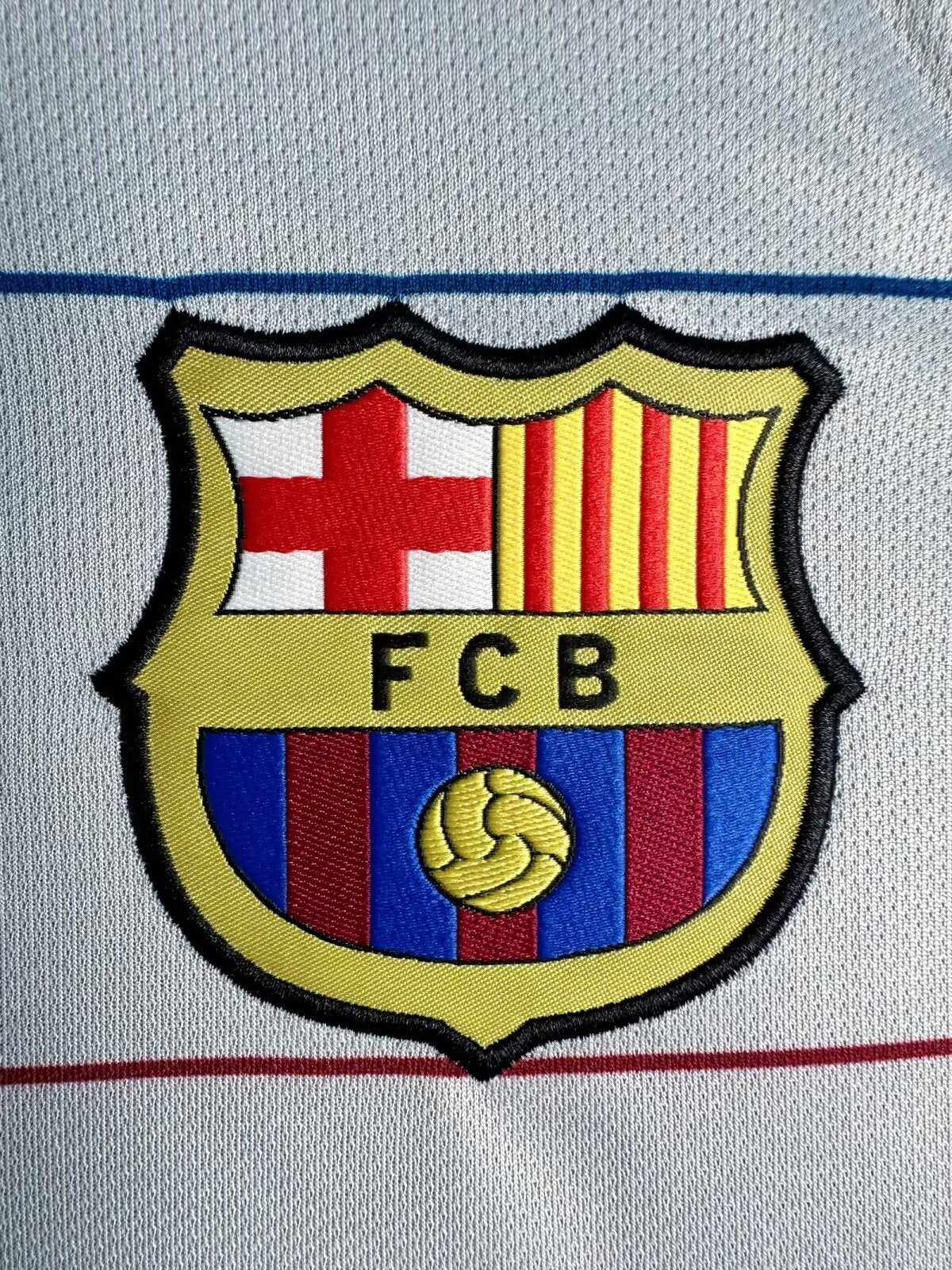 Man's Retro Long Sleeve Barcelona Team Away - 2003/04
