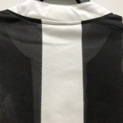 Man's Retro Long Sleeve Newcastle Team - 1995/97