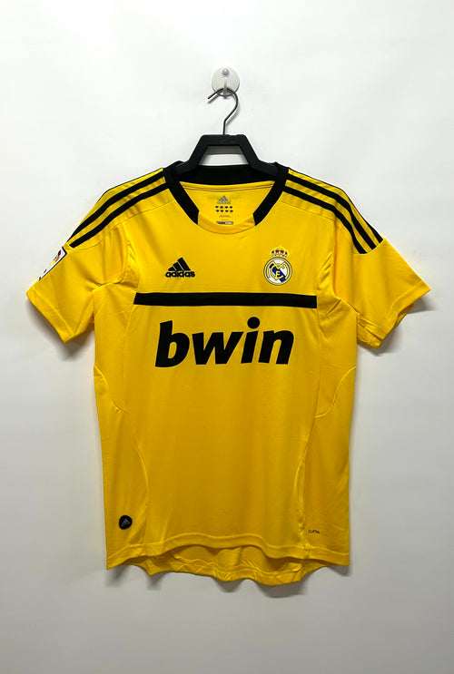 Man's Retro Jersey Real Madrid Team yellow GK - 2011/2012