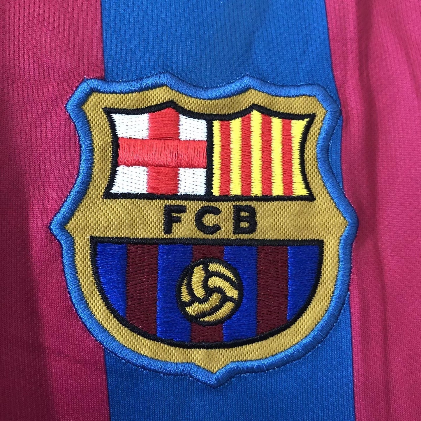 Man's Retro Jersey Barcelona Team - 2005/06