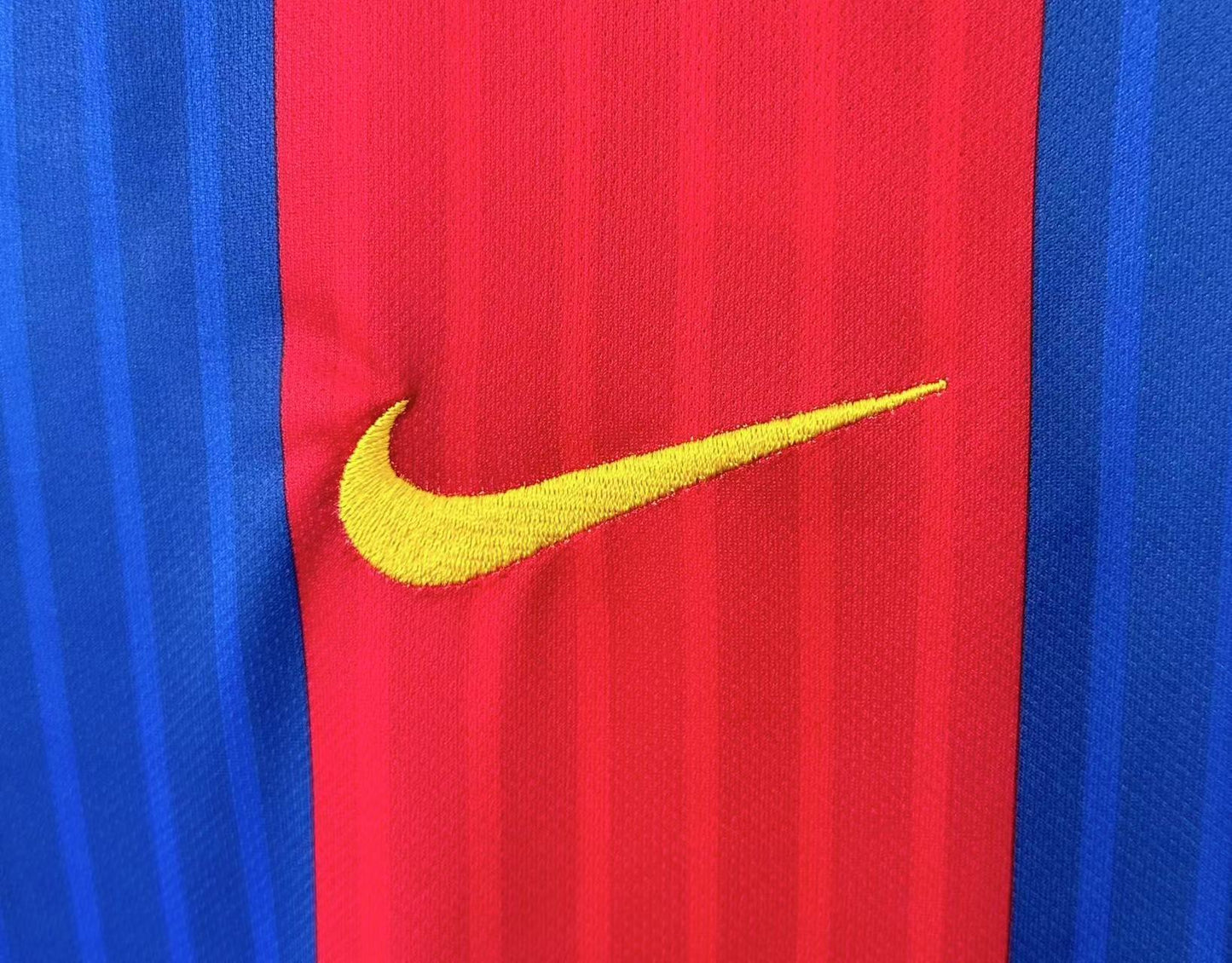 Man's Retro Long Sleeve Barcelona Team - 2016/17