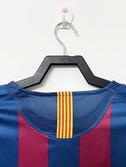 Man's Retro Long Sleeve Barcelona Team - 2005/06