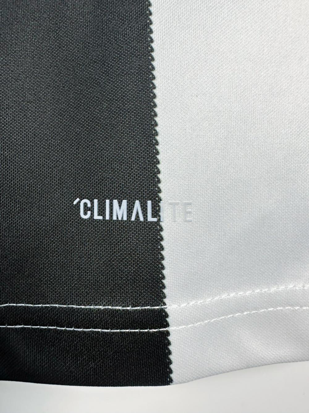 Man's Retro Jersey Juventus Team Home - 2018/19