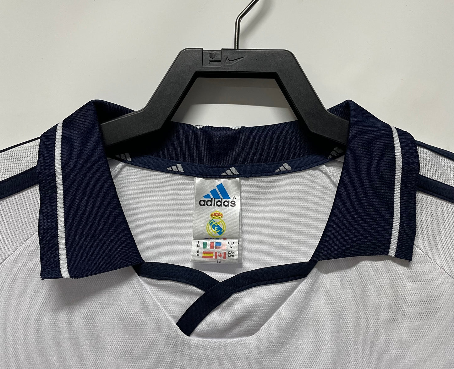 Man's Retro Jersey Real Madrid Team - 2000/2001