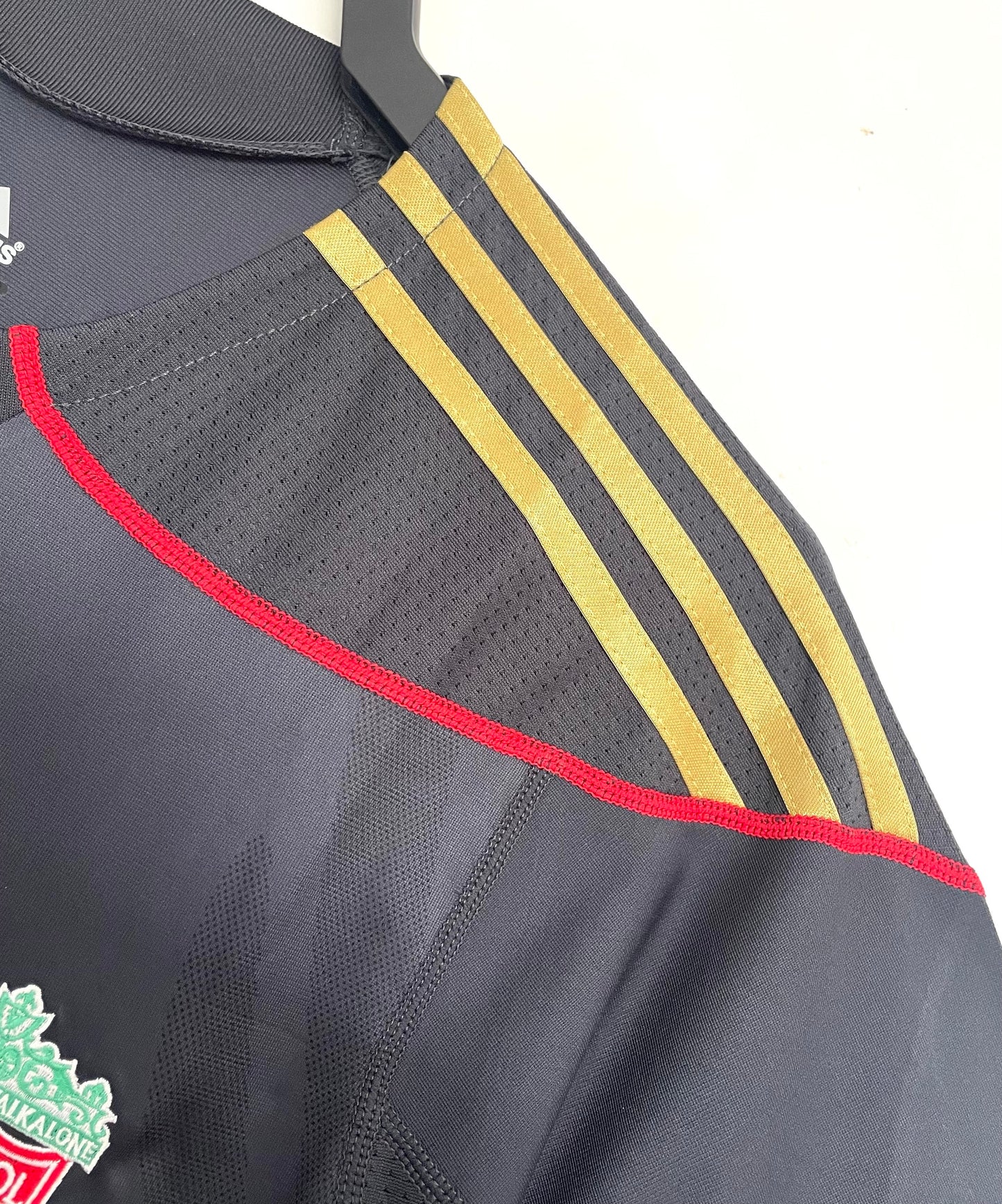 Man's Retro Jersey Liverpool Team Away - 2019/10