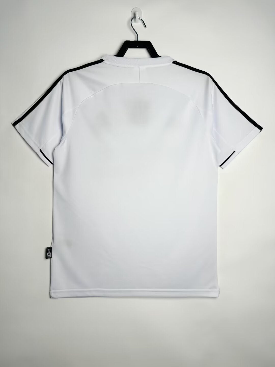 Man's Retro Jersey Real Madrid Team Home - 2003/2004