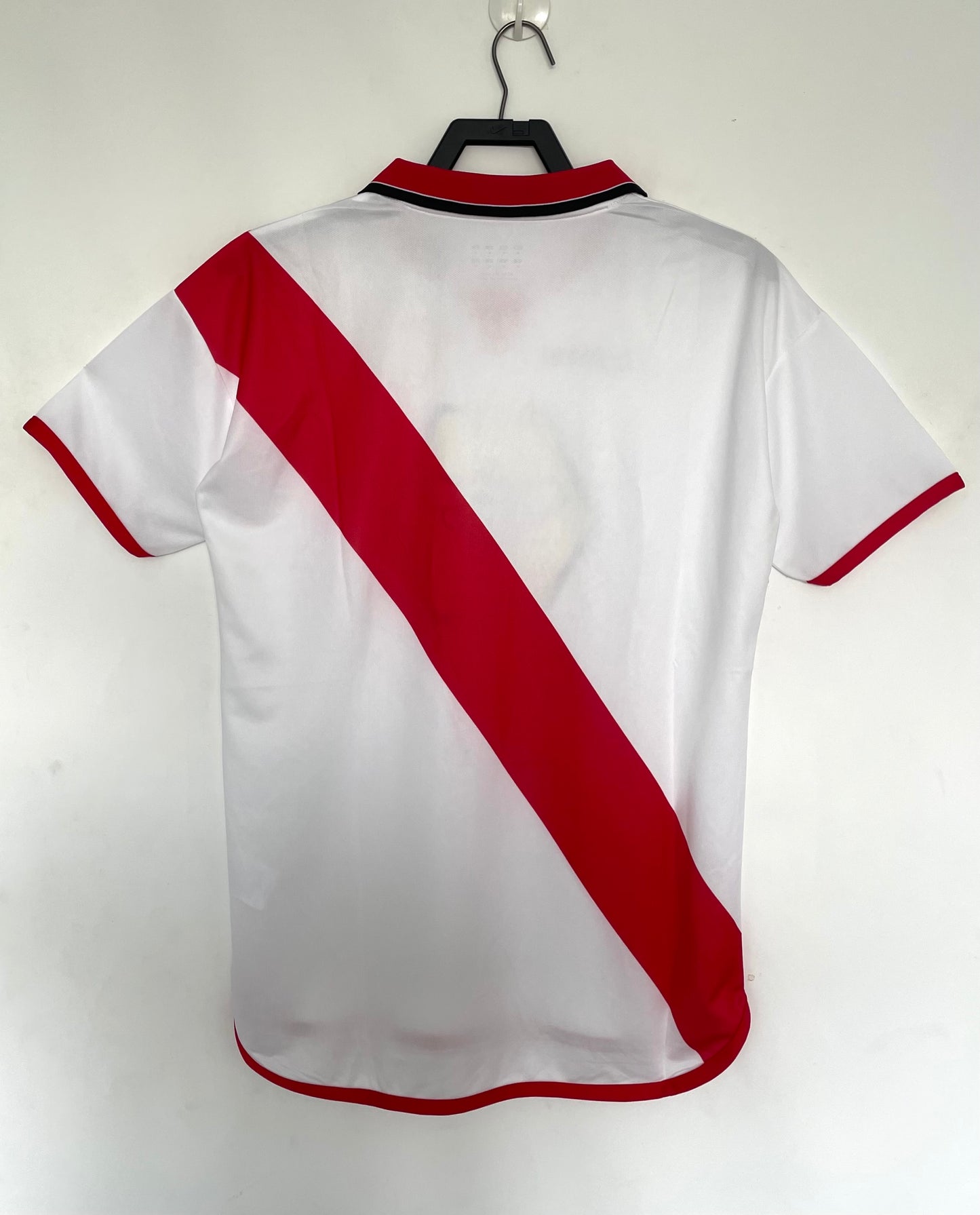 Man's Retro Jersey Vallecano Team Home - 2001/02