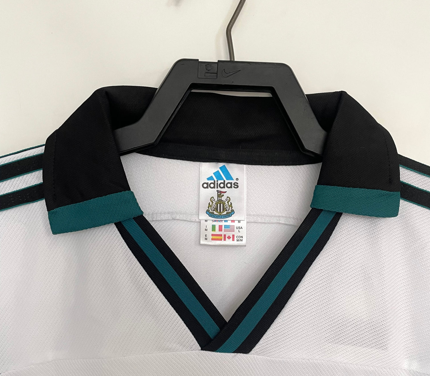 Man's Jersey Retro Newcastle United Away - 1999/00