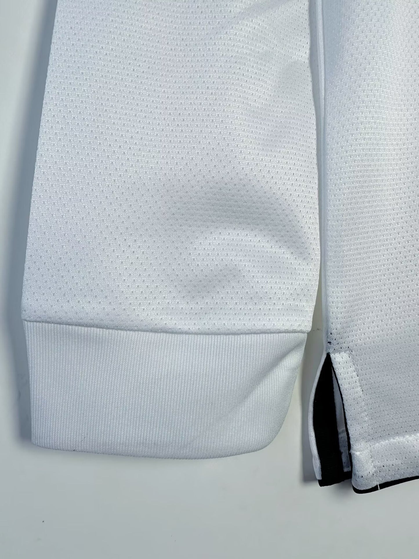 Retro Long Sleeve Manchester United Away  - 2010/11