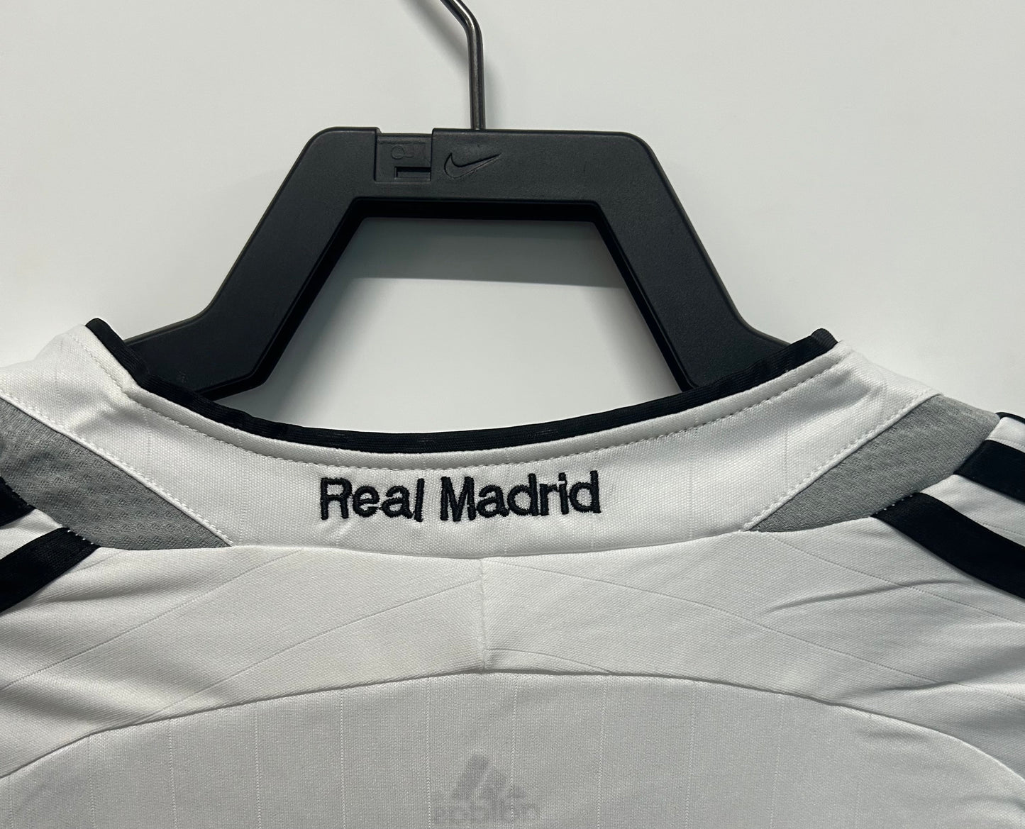 Man's Retro Jersey Real Madrid Team - 2006/2007