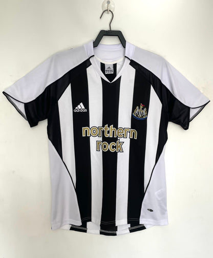 Man's Jersey Retro Newcastle United Home - 2005/2006