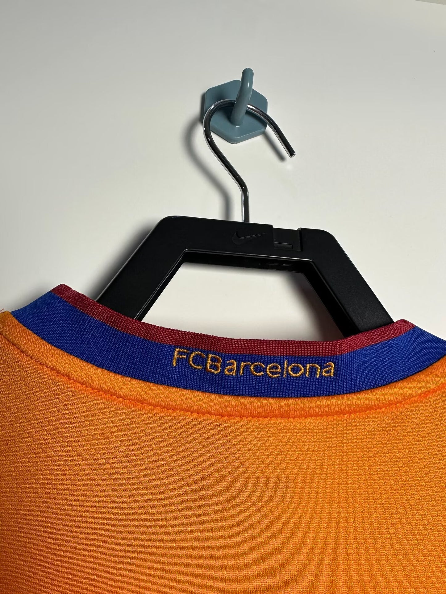 Man's Retro Jersey Barcelona Team Away - 2006/07