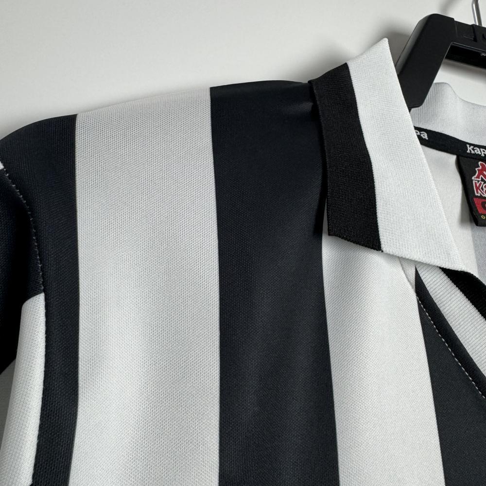 Man's Retro Jersey Juventus Team Home - 1995/97