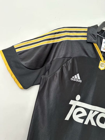 Man's Retro Jersey Real Madrid Team - 1999/01