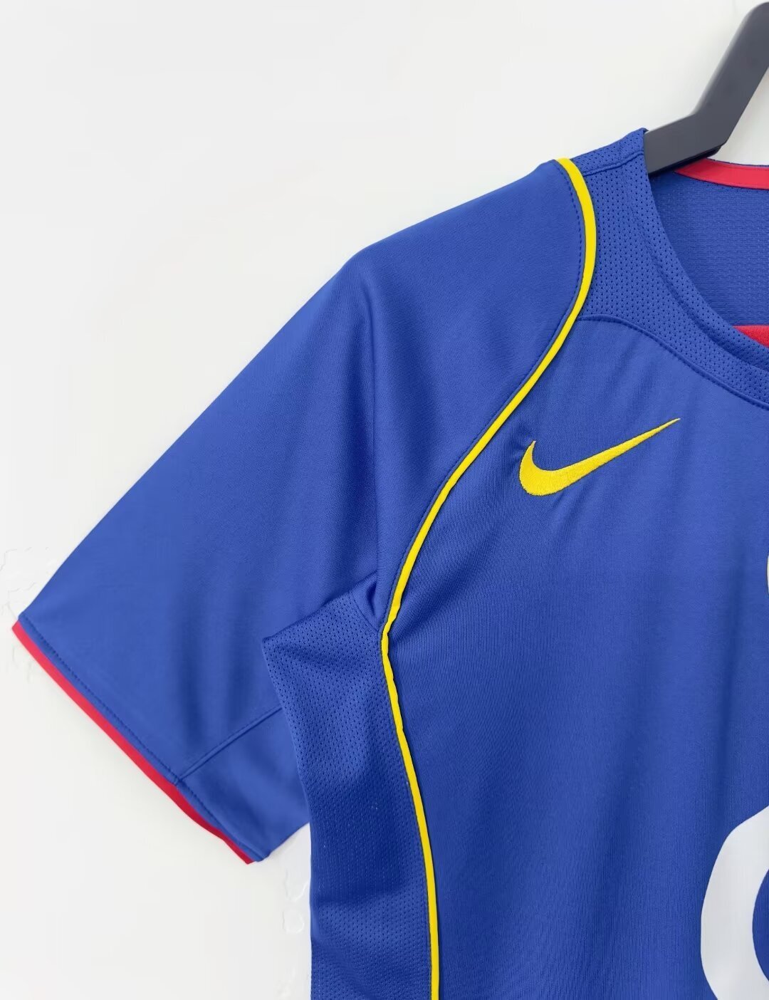 Man's Retro Jersey Arsenal Team - 2004/05
