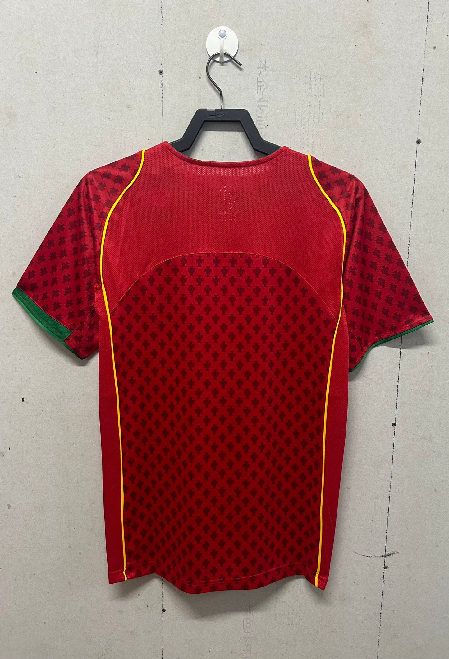 Man's Retro Jersey Portugal National Team - 2004