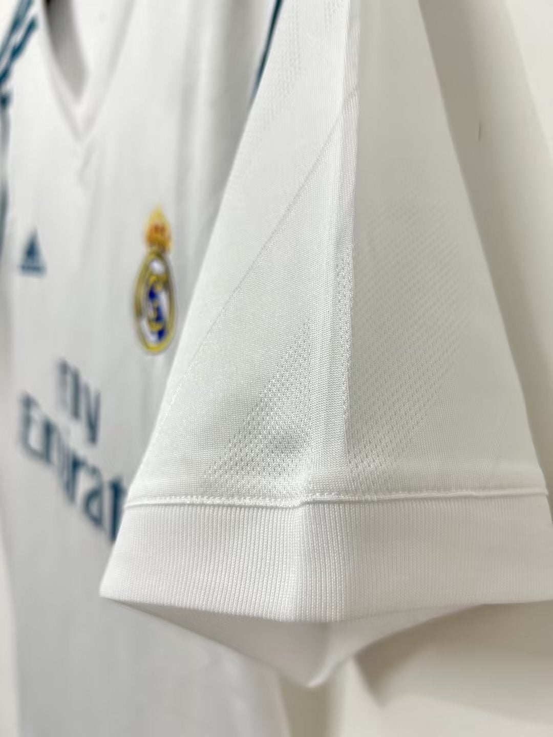 Man's Retro Jersey Real Madrid Team - 2017/18