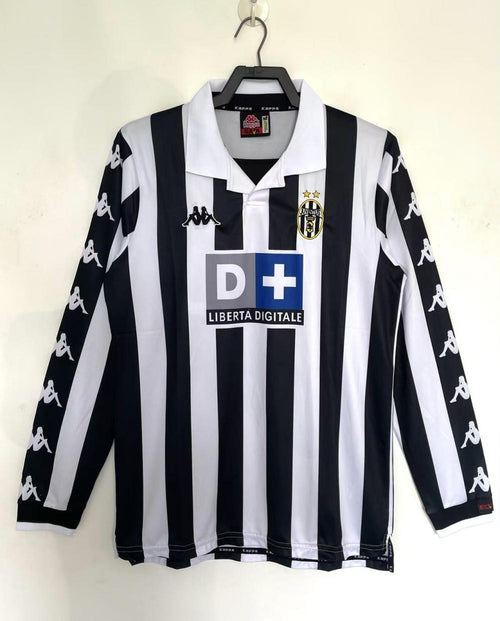 Man's Retro Long Sleeve Juventus Team Home - 1999/00