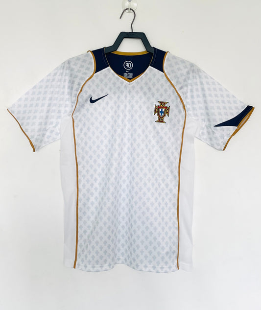 Man's Retro Jersey Portugal National Team Away - 2004