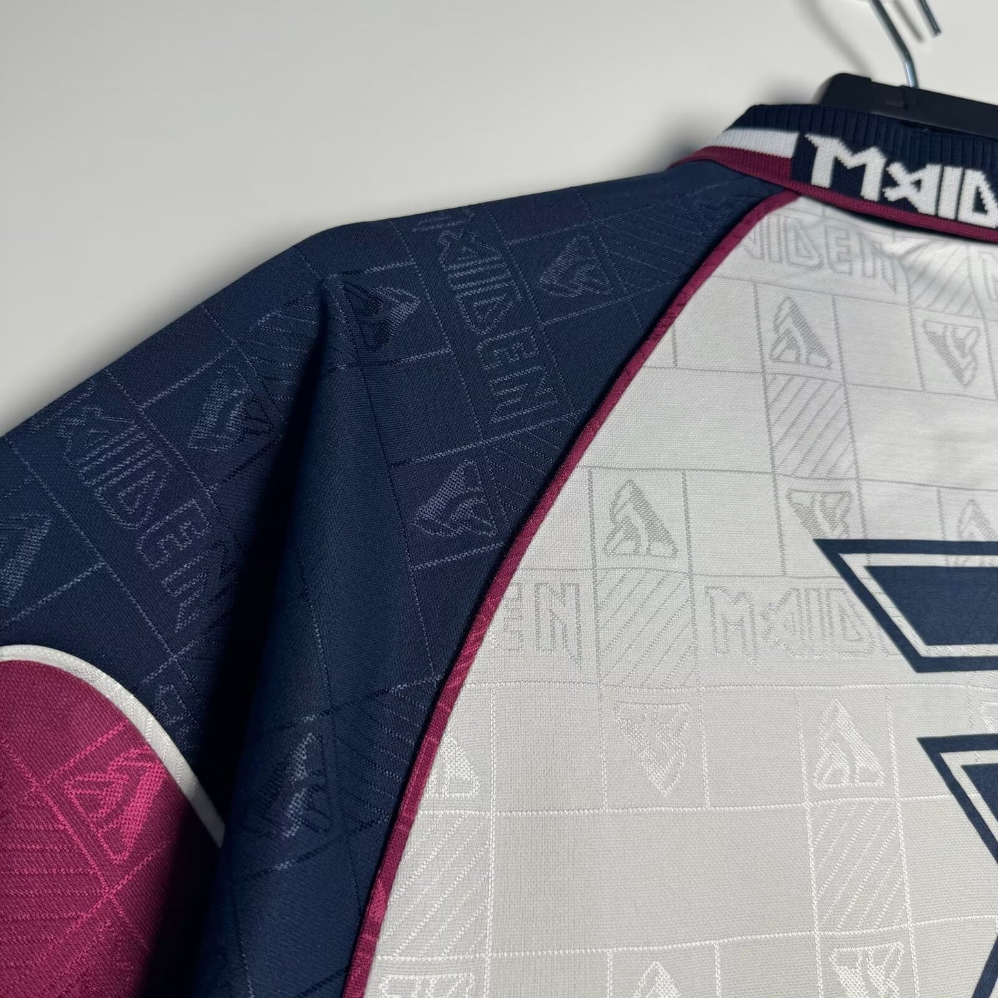 Man's Retro Jersey West Ham Team Away - 1999