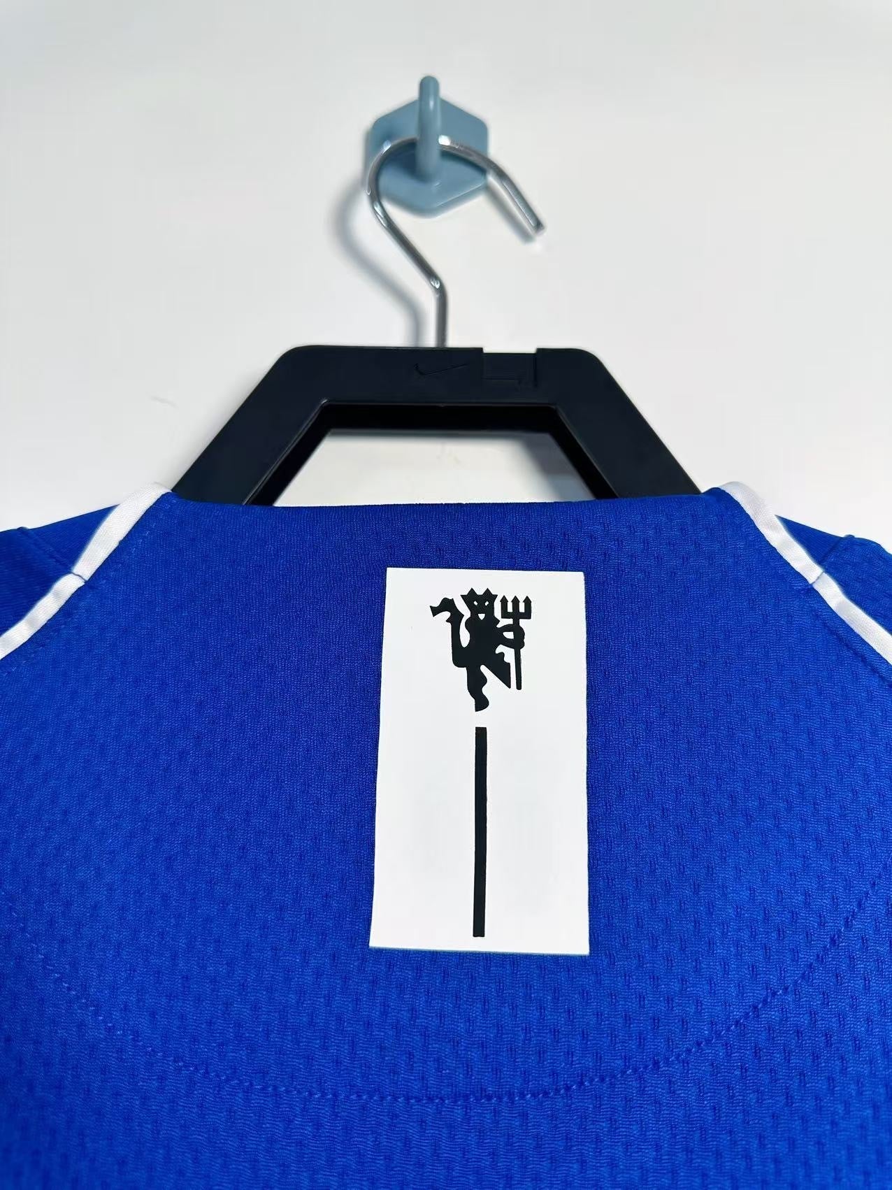Man's Retro Jersey Manchester United Team Blue GK - 2007/08