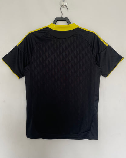Man's Jersey Retro Liverpool - 2010/2011