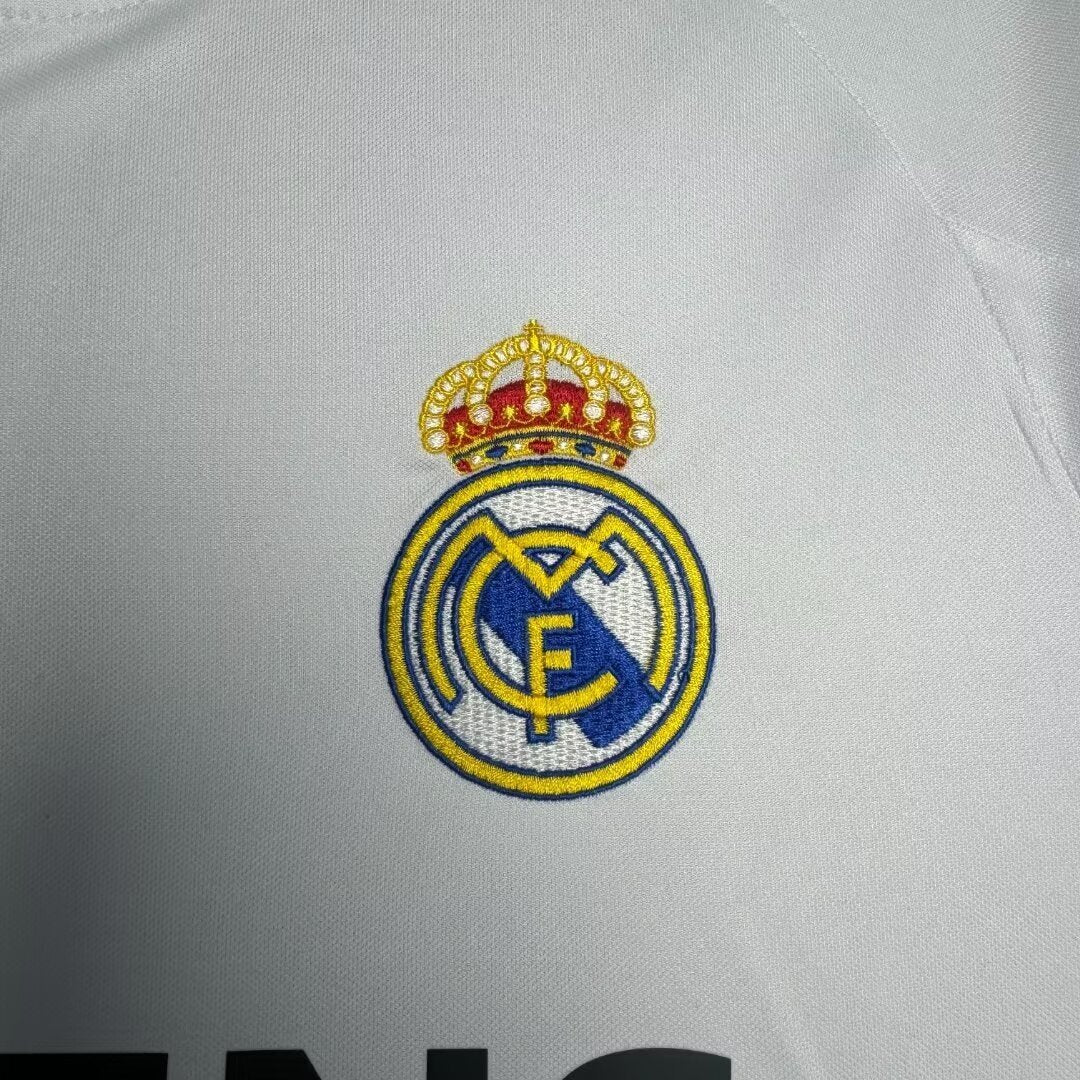 Man's Retro Jersey Real Madrid Team Home - 2003/2004