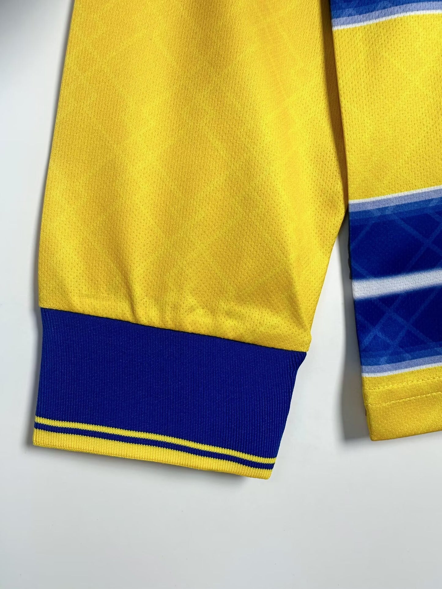 Man's Retro Jersey Parma Calcio Team Home - 1998/99