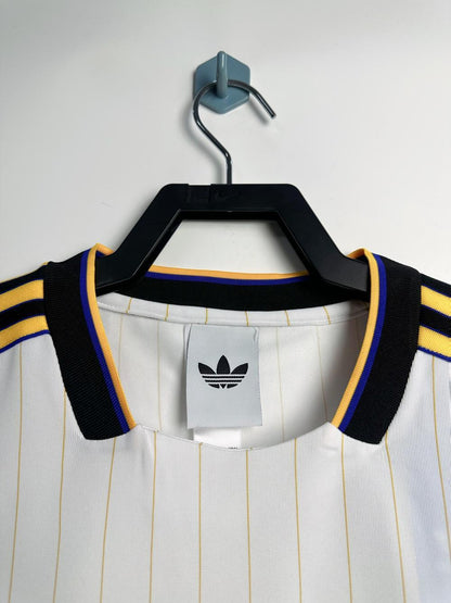 Man's Retro Jersey Manchester United Team Cultural Jersey White and Yellow - 2025/26