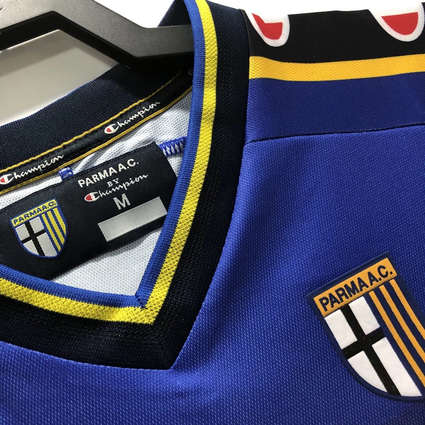 Man's Retro Jersey Parma Calcio Team Home - 2001/02