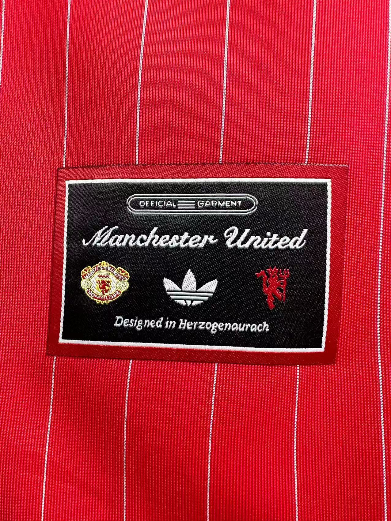 Man's Retro Jersey Manchester United Team Cultural Jersey Red - 2025/26