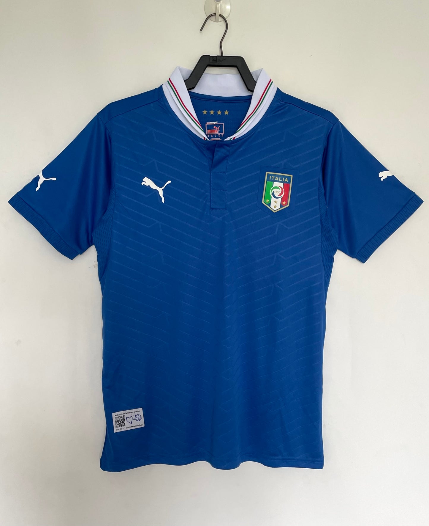 Man's Retro Jersey Italy National Team Home - 2012/13