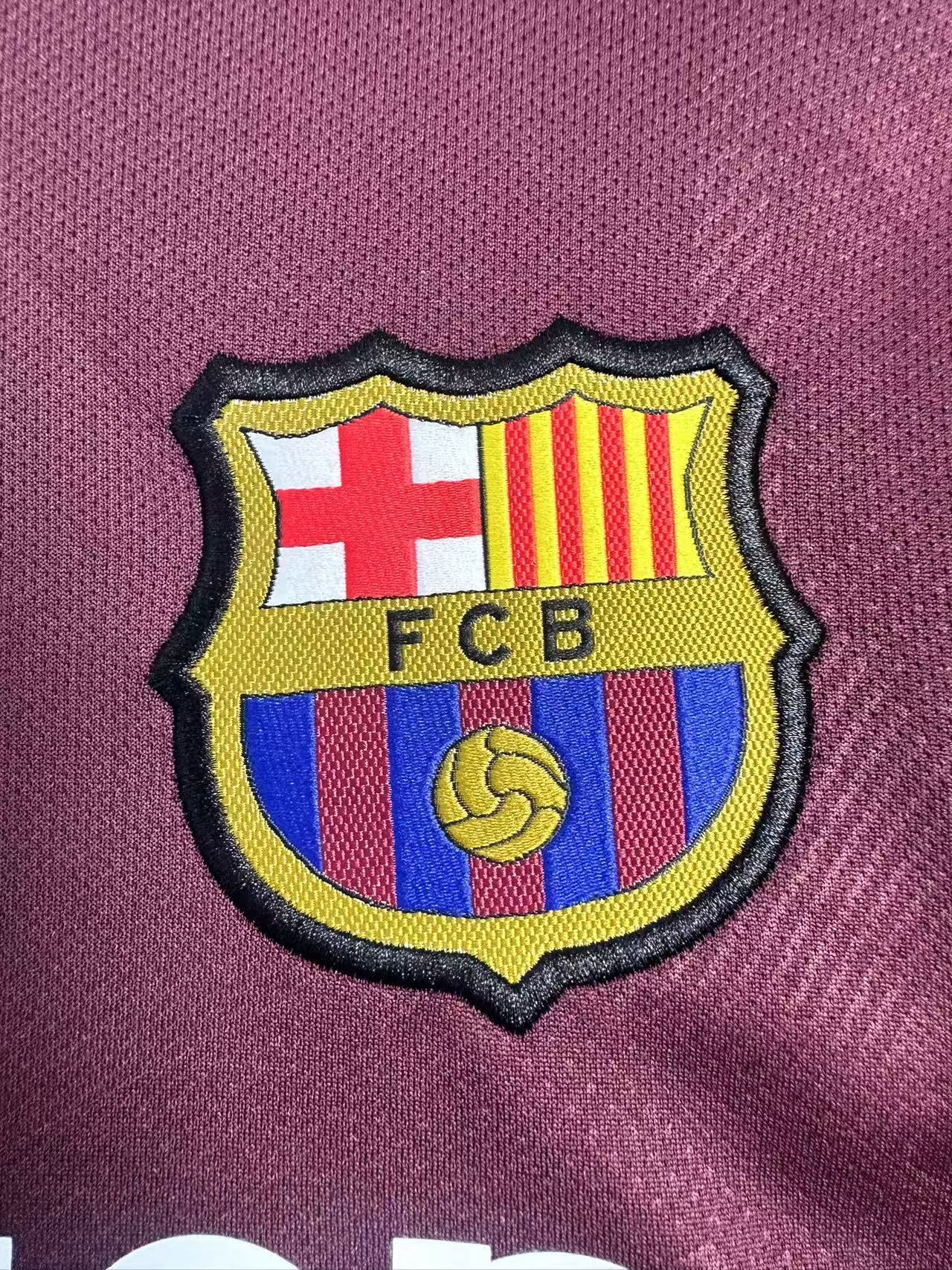 Man's Retro Jersey Barcelona Team Away - 2017/18