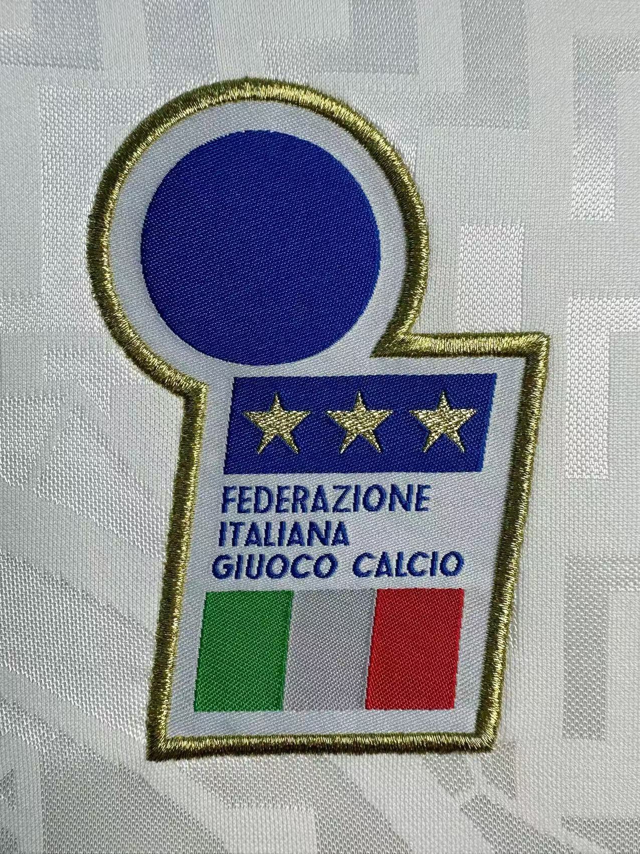 Man's Retro Jersey Italy National Team Away -1995