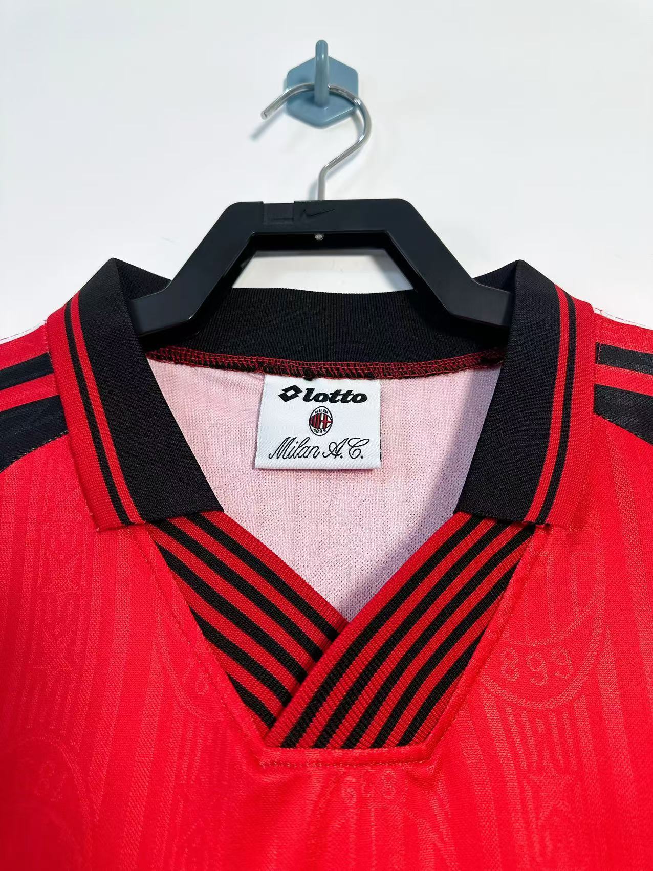 Man's Retro Jersey Milan Team Special Edition Red - 1997/1998