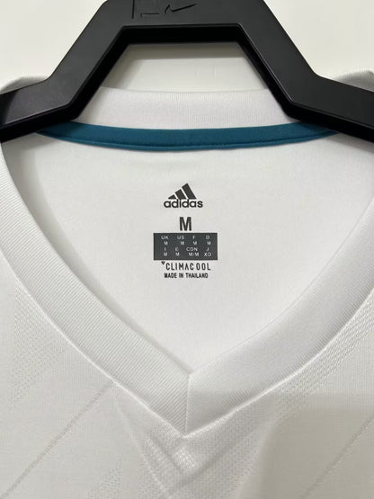 Man's Retro Long Sleeve Real Madrid Team - 2017/18
