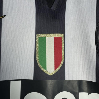 Man's Retro Long Sleeve Juventus Team Home - 2014/2015