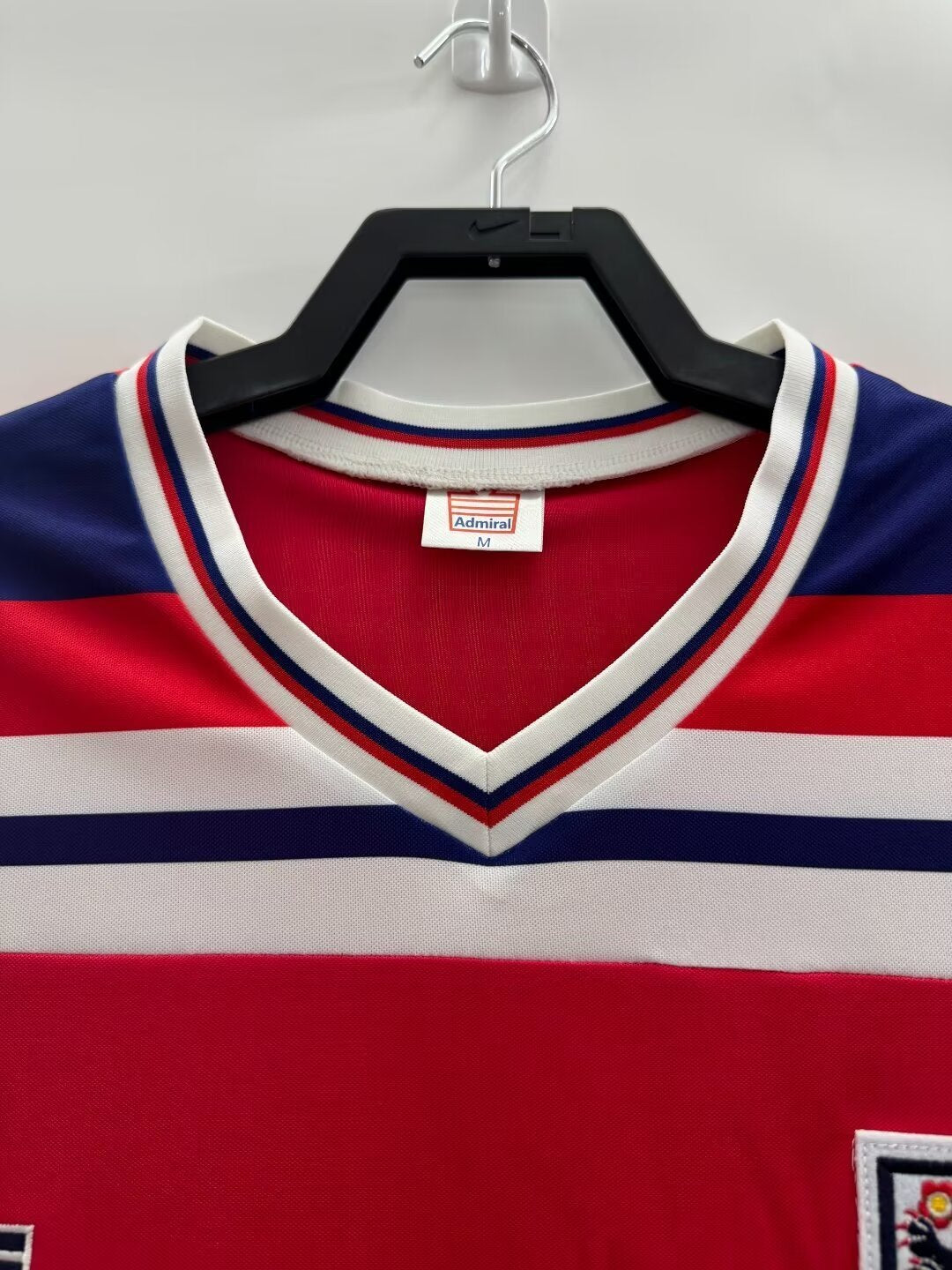 Man's Retro Jersey England National Team Away - 1982