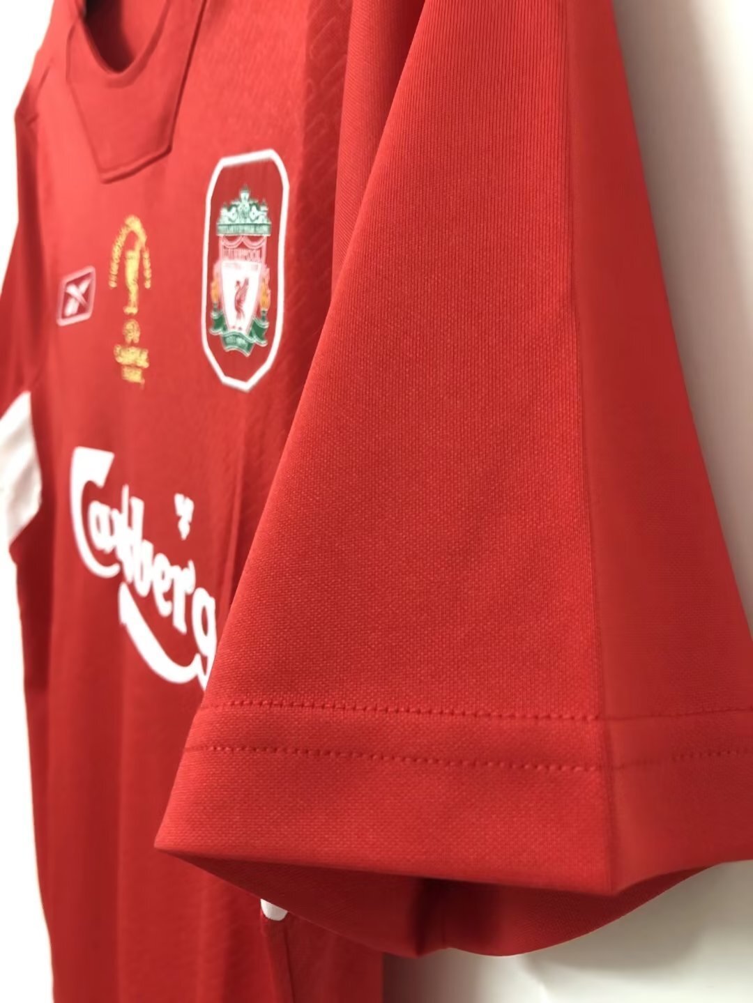 Man's Retro Jersey Liverpool Team - 2004/05
