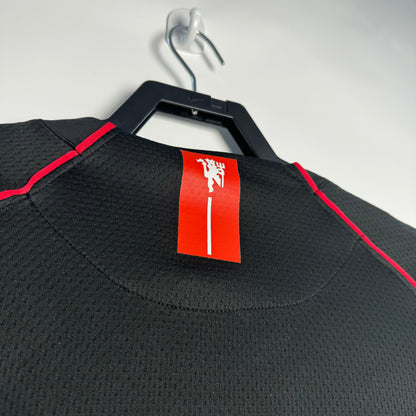 Man's Retro Long Sleeve Manchester United  Team Black - 2007/2008