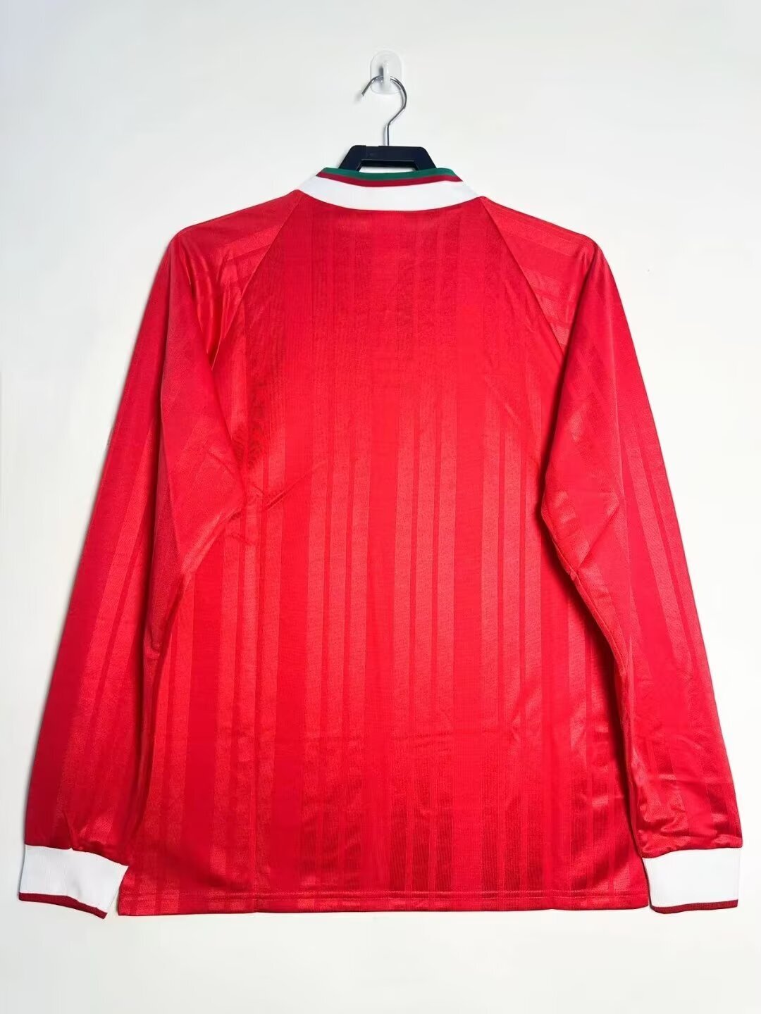 Man's Retro Long Sleeve Liverpool Team - 1993/95