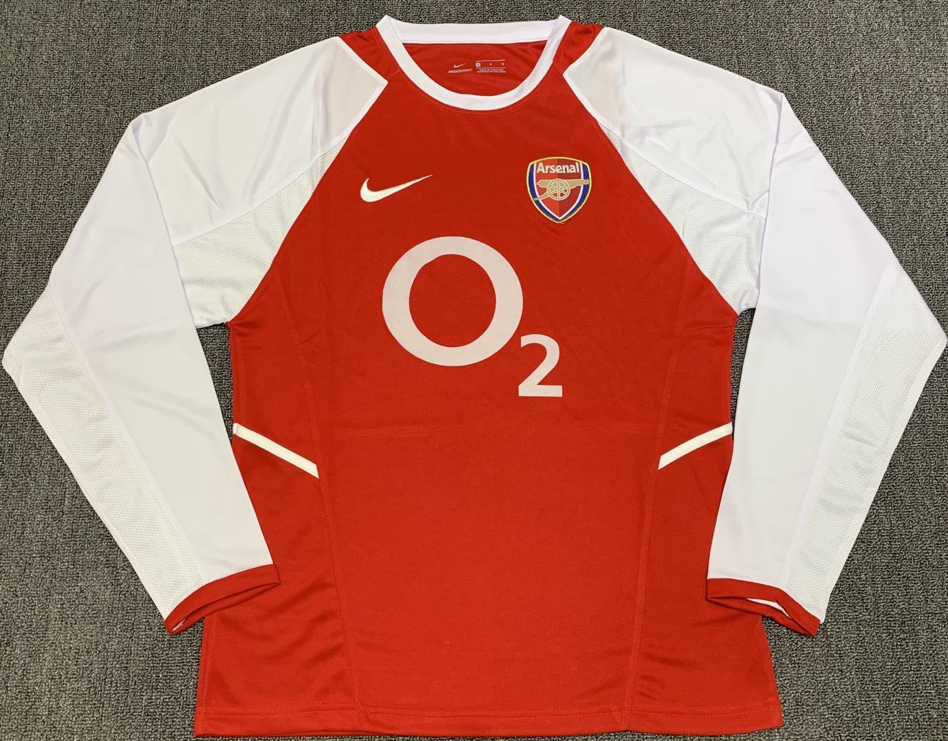 Man's Retro Long Sleeve Arsenal Team Home - 2002/03