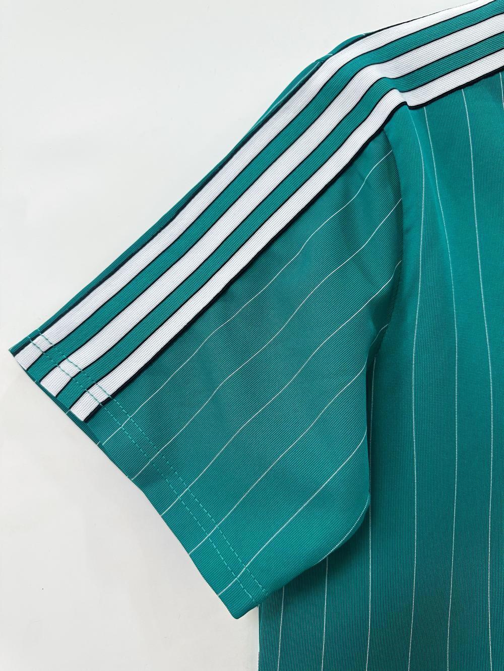 Man's Jersey Retro Liverpool Green - 2025/2026