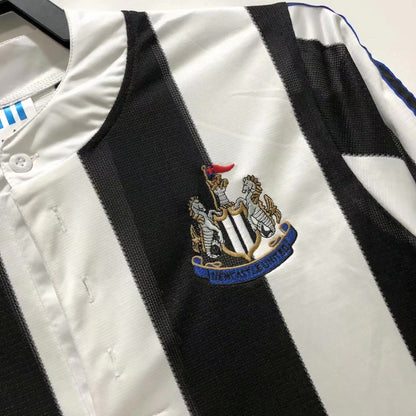 Man's Retro Long Sleeve Newcastle Team - 1995/97