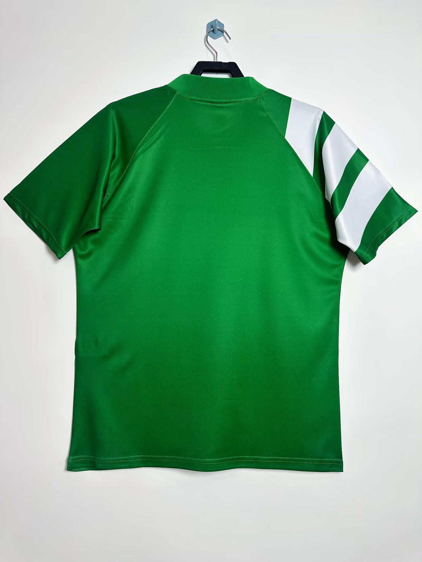 Man's Retro Jersey Liverpool Team Green Away - 1991/92