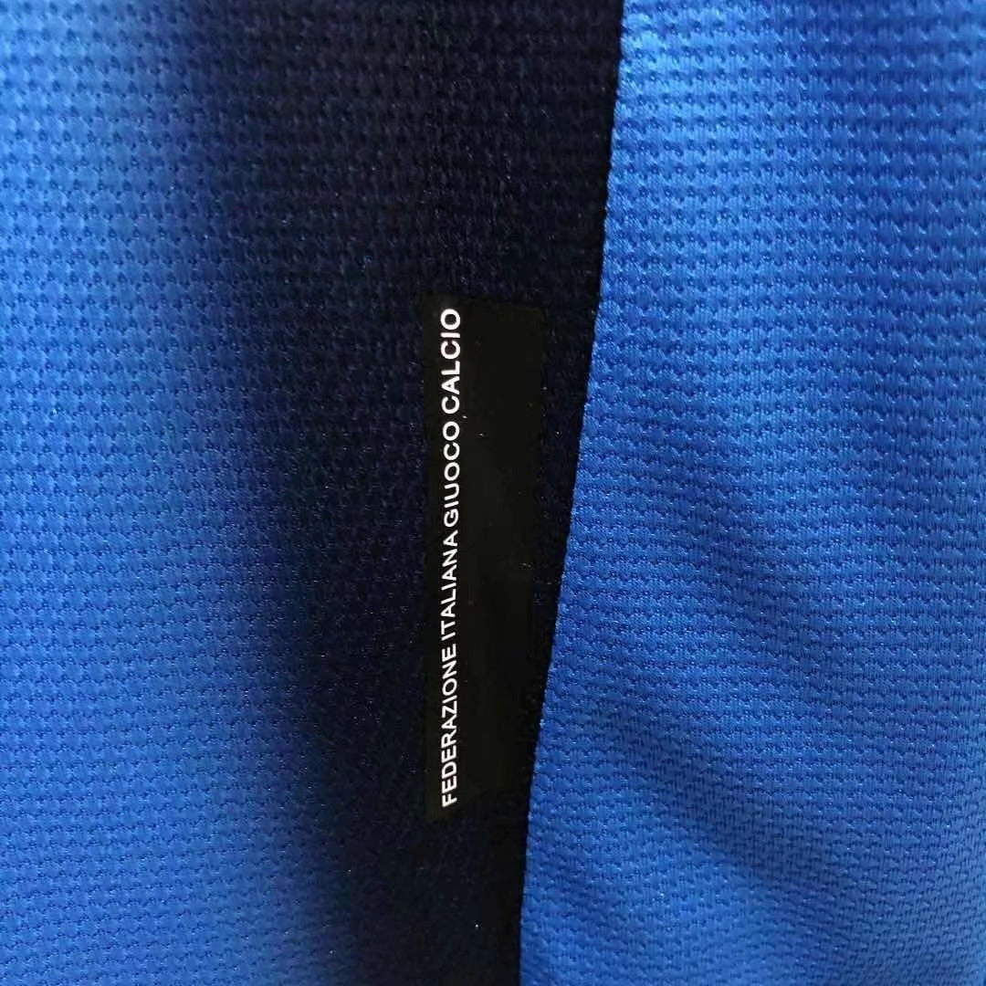 Man's Retro Jersey Italy National Team Home - 2006
