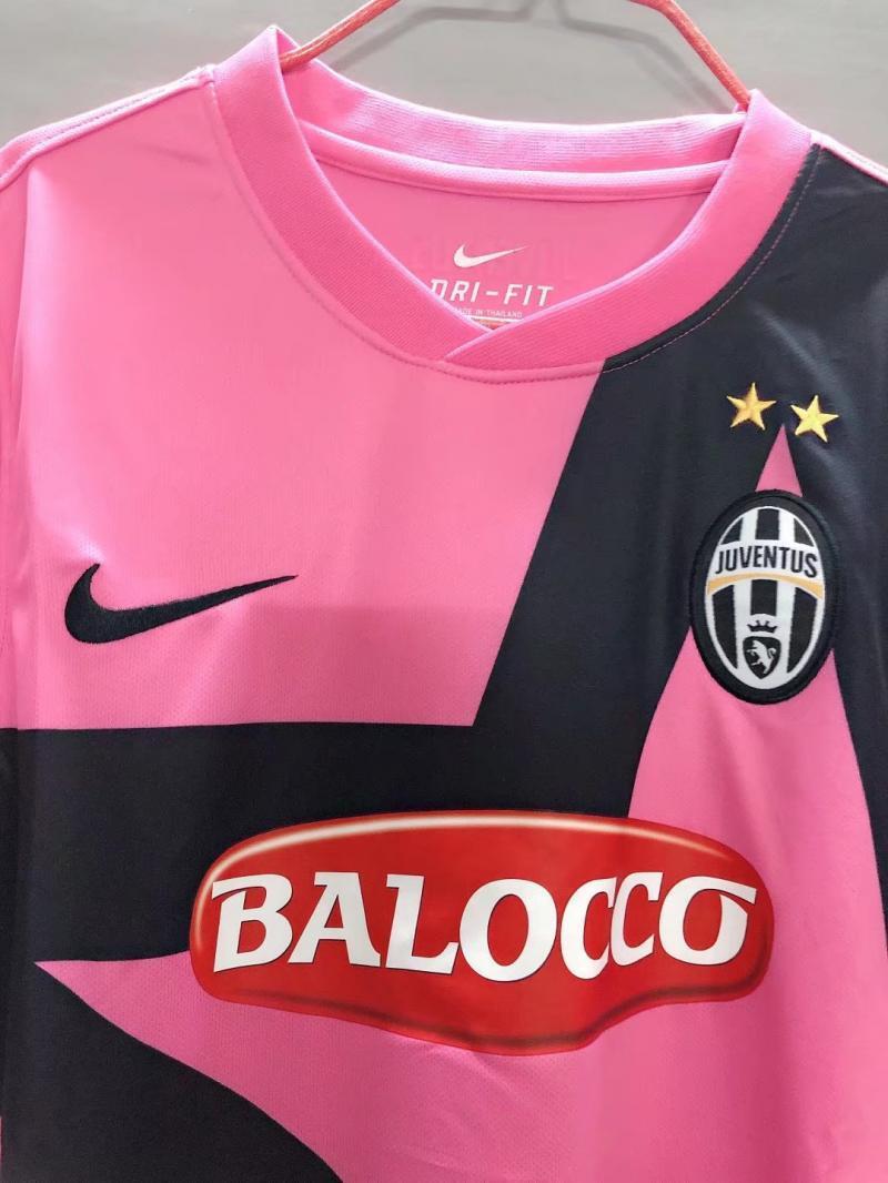 Man's Retro Jersey Juventus Team Pink - 2011/12