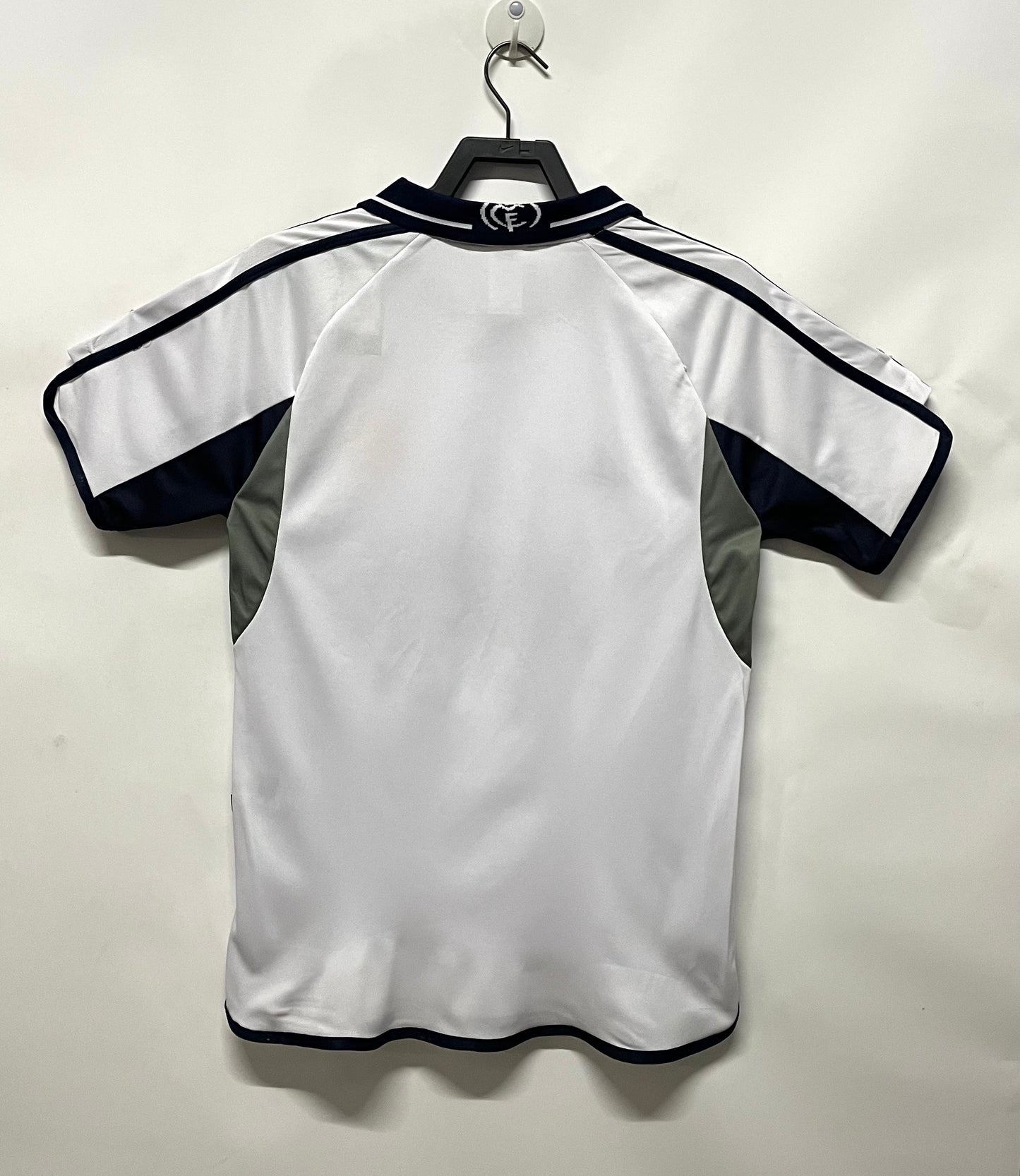 Man's Retro Jersey Real Madrid Team - 2000/2001