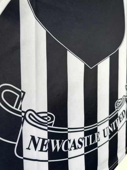 Man's Retro Long Sleeve Newcastle Team - 1997/99